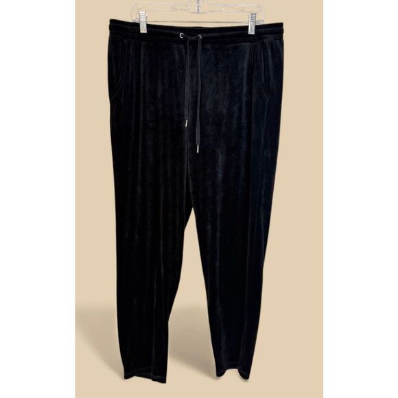 Allison Daley - Picture 2 of 6